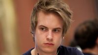Cash game high stakes: 