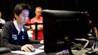 Poker online: nanonoko batte il record di mani giocate