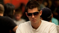 3-bet bluff al flop in un torneo: l'analisi di 'Assassinato'