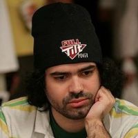 Adattarsi ai tornei di Limit Hold'em