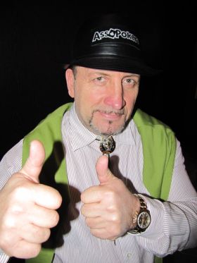 Alfonso JR Amendola in posa 'assopokerista'!!!