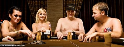 Scotty Nguyen, Jennifer Harman, Phil Hellmuth e Daniel Negreanu in posa nudi per il magazine di ESPN