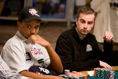 Saout al tavolo con Ivey