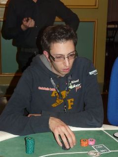 Gabriele Lepore del Sisal Team, terzo in chips