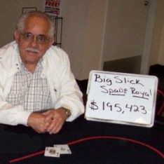 Il fortunato vincitore del Royal Flush Jackpot