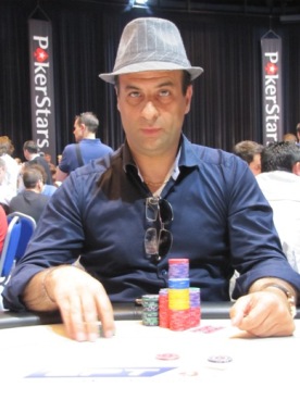 Un concentratissimo Salvatore Bonavena