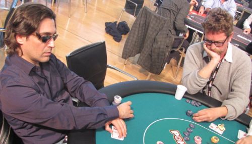 Un momento chiave per Vito al Campionato PokerClub: il double up contro Gianfranco Ironico