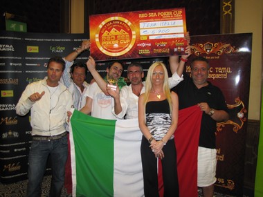 Il team italiano in trionfo