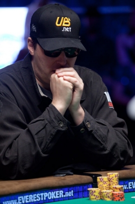 Phil Hellmuth è attualmente impegnato nelle World Series of Poker