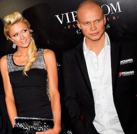 Ilari, qui insieme a Paris Hilton