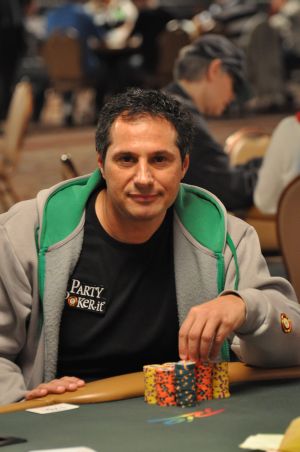 Gianni Direnzo al tavolo del Main Event WSOP