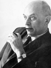 Solomon Asch, autore dell'omonimo esperimento