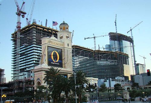 Il 'Cosmopolitan Las vegas' in costruzione, come appariva qualche settimana fa