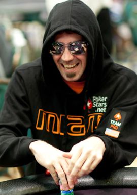 Jason Mercier, chipleader come d'abitudine...