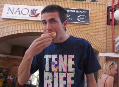 Alessandro 'volander' Botteon e la sua riserva energetica da grinder: i donuts!