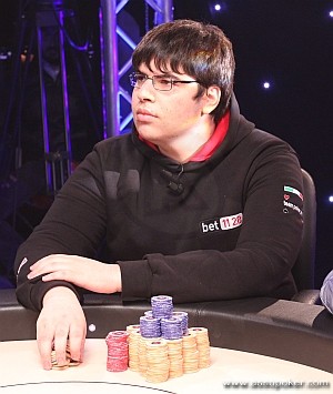 Mustapha Kanit, ancora una volta con tante chips davanti...