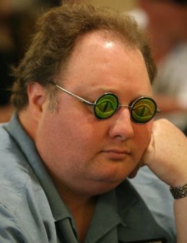 Greg Raymer, sempre in prima fila in casi simili