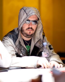 Max Pescatori, eliminato proprio da Mario Adinolfi