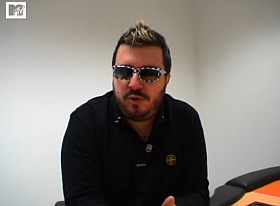 Max Pescatori durante la puntata de 'Il testimone VIP'