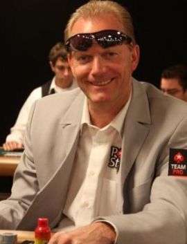 L'olandese è stato miglior player europeo nel 2001