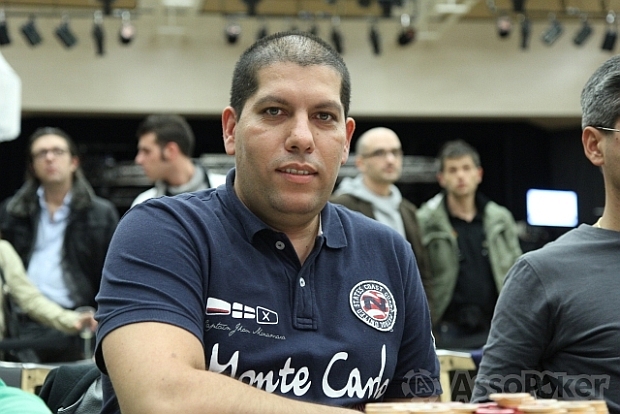Mikica Mitrovic, nettissimo chipleader a 1,34 milioni