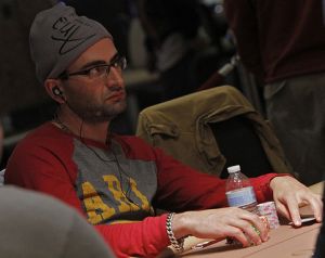 antonio-esfandiari
