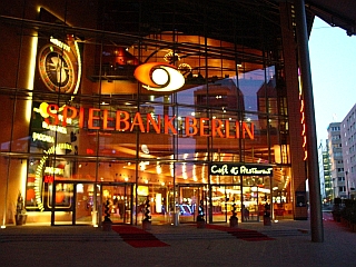 L'entrata del maestoso Spielbank di Berlino