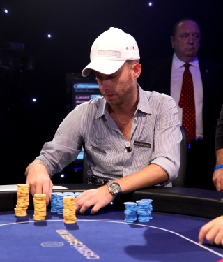 Angelo Recchia durante il final table che ha concluso al 4° posto