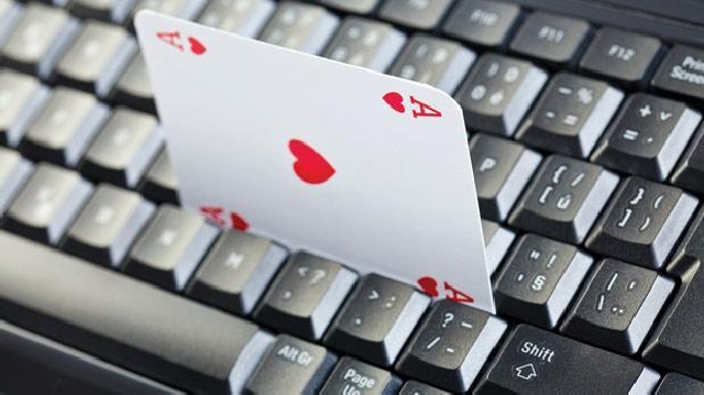 poker-online-tasse