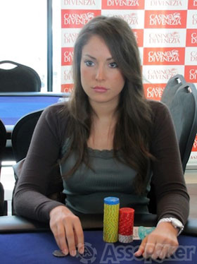 La bellissima Francesca Pacini, vincitrice dell'ultima edizione di Tilt Poker Cup
