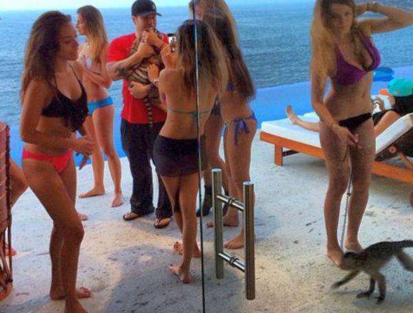 bilzerian-mexico