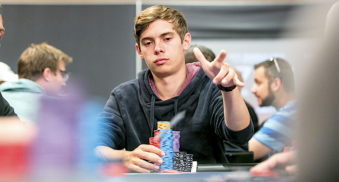fedor-crownupguy-holz