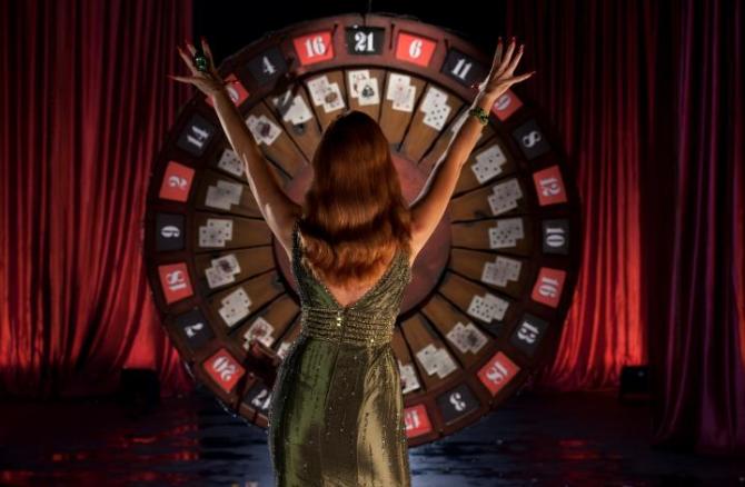 lady-luck-red