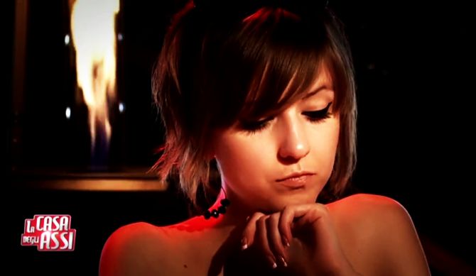 victoria-out