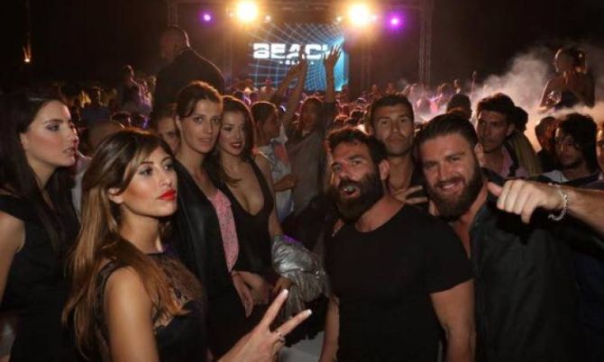 bilzerian-beach