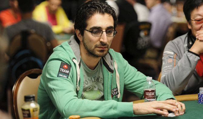 2014WSOP_EV52_Day2_