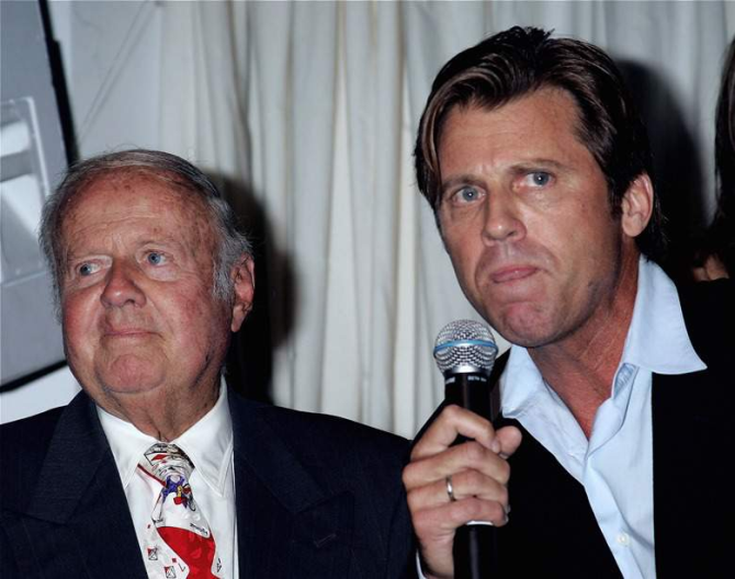 Vince con il padre Dick in una foto di qualche anno fa