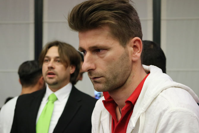 La faccia di un uomo bolla...
