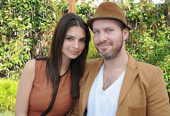 Quello a destra si chiama Jeff Magid e sì, è quello che si dice 'un uomo invidiato'
