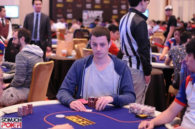 Tom Dwan nel torneo dello scorso anno (courtesy Somuchpoker.com)