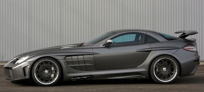La "utilitaria" con cui Thomas gira a Las Vegas: una Mercedes SLR McLaren