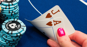 Quanto vale davvero un asso nel Texas Hold'em? Ce lo dice la matematica del poker