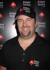 Analisi di una mano con Chris Moneymaker: il gioco aggressivo con un flush draw