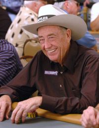 Doyle Brunson vince 818.000$ a HSP!