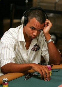 Phil Ivey: “Se non potete permettervi di bruciare 100 dollari, non giocate a poker”
