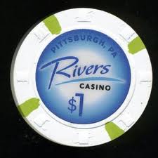 Poker dealer rubava chips: licenziato e denunciato