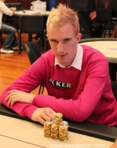 WSOP 2011 event 5: Alessio Isaia, chipleader fra i titani