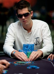 Alex Fitzgerald: "Il segreto nel poker? Essere stupidi!"