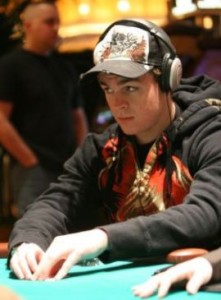Andrew Robl: "A Malta per giocare a poker online"