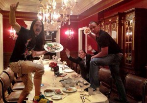 Heads up folli: Phil Ivey vs Steve Aoki!!!